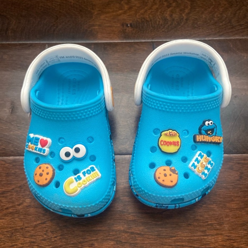 CROCS Kids Blue Clog Sandals with White Strap and Cookie Charms